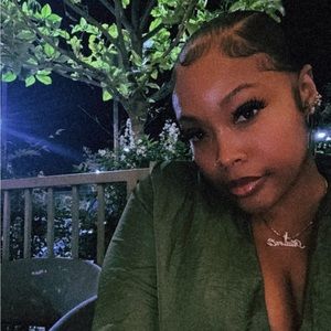 Meet your Posher, Shawnti